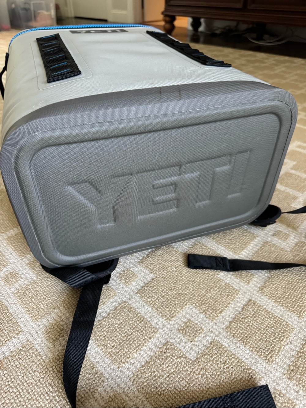 YETI Hopper BackFlip 24 Soft Backpack Cooler Gray Blue Waterproof Insulated - Picture 7 of 15